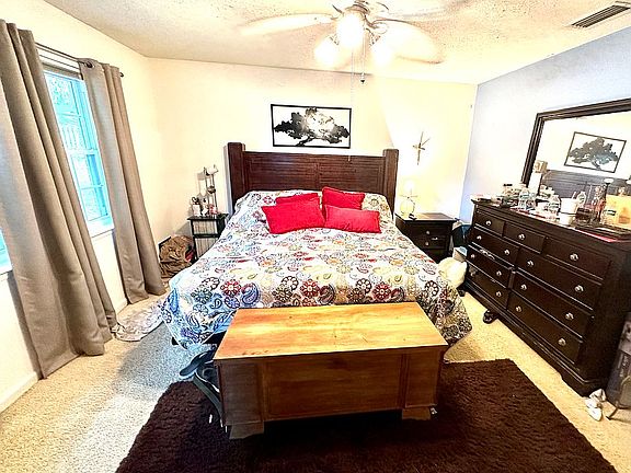 4th image of 3408 Clifden Dr