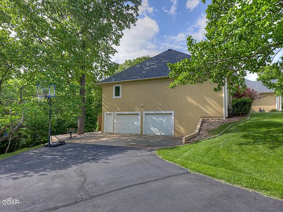 3rd image of 3 Ridgewood Ct