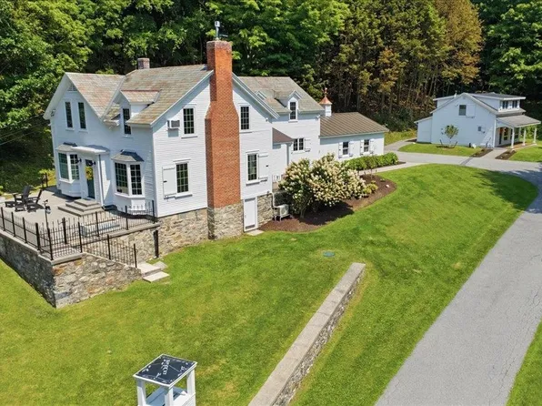 1944 Monument Avenue, Bennington, VT 05201