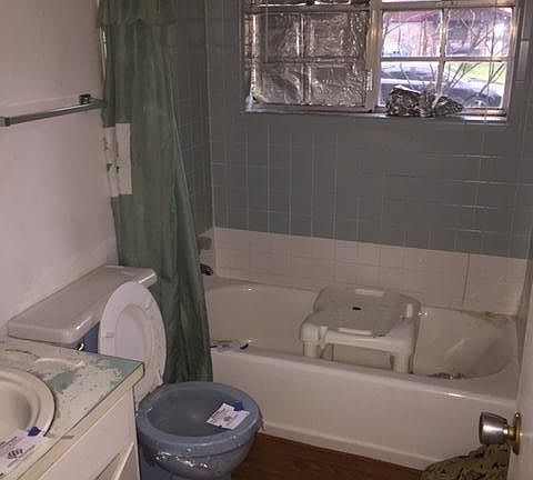 4th image of 5717 Eastwood Dr