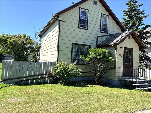2nd image of 112 2nd AVENUE W
