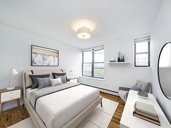 4th image of 11 Ten Eyck St #5C