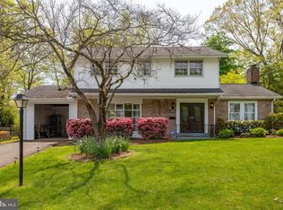 9821 Laurel St, Fairfax, VA 22032