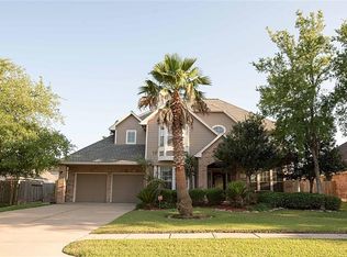 14115 Shamrock Park Ln, Sugar Land, TX 77498