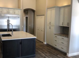 370 S Equestrian Ct, Gilbert, AZ 85296