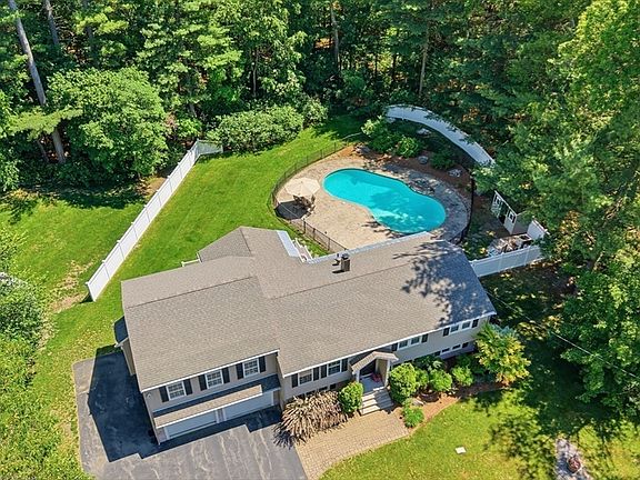 2nd image of 7 Parsons Ln