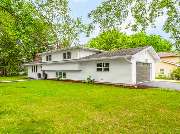 116 Waxwing Ave, Naperville, IL 60565