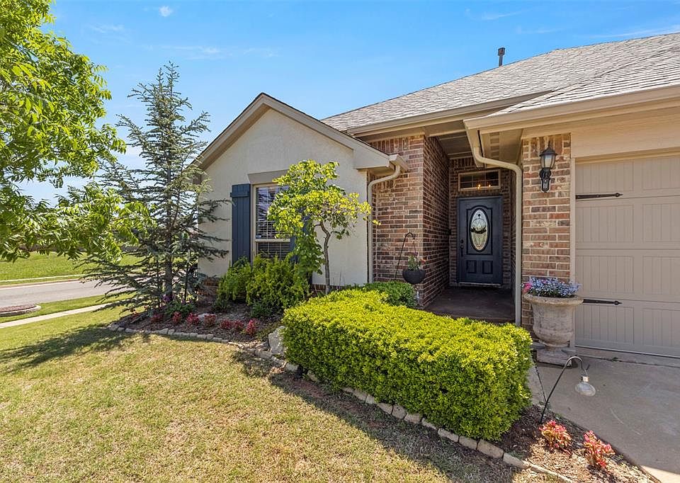 1st image of 19201 Garden Creek Ln