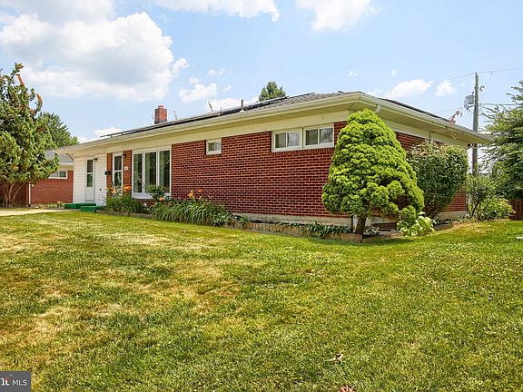 5th image of 3419 Bedford Dr