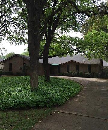 2nd image of 1800 Wellington Ct