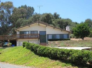 2725 Kauana Loa Dr, Escondido, CA 92029