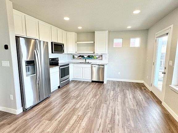 3rd image of 5640 Tramore Ct