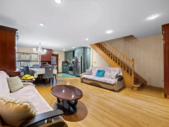 3979 Nostrand Avenue image 4 of 30