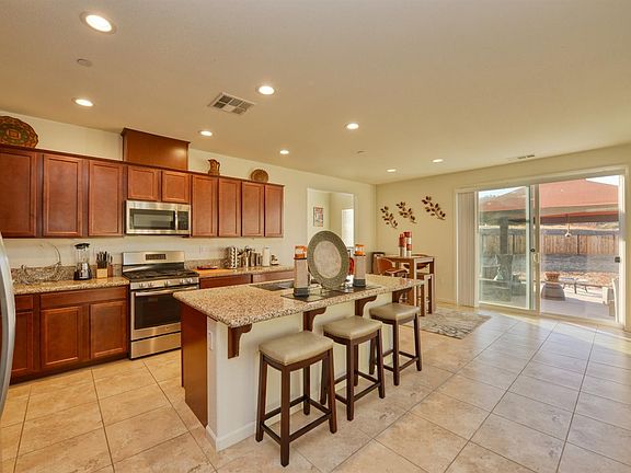 3rd image of 9553 California Oak Cir
