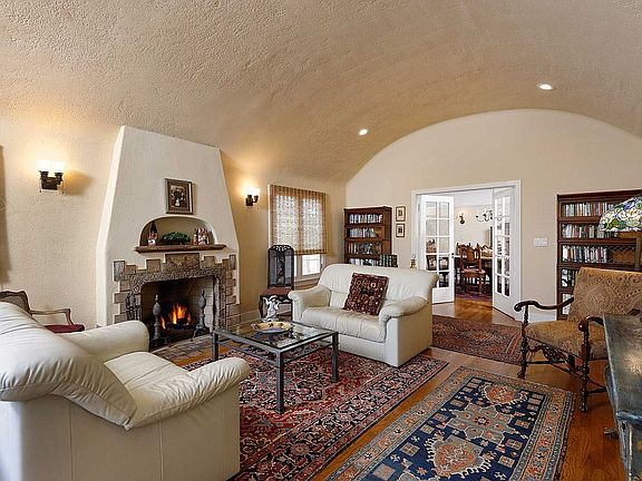 3rd image of 2315 Presidio Dr