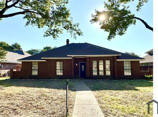 2702 Foxboro Dr, Richardson, TX 75082