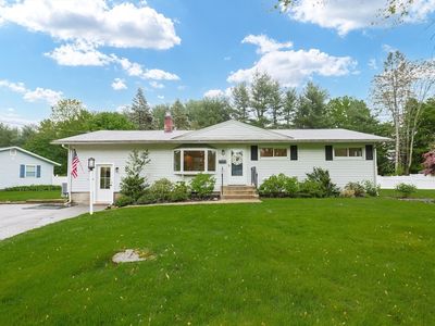 29 Regal St, Holliston, MA, 01746