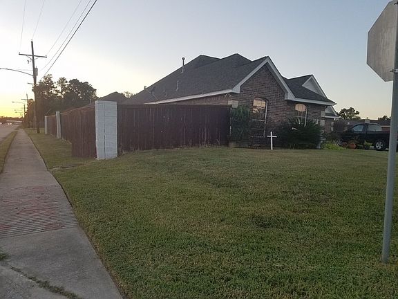 3rd image of 4105 Nissi St