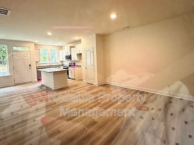 6407 Granite Quarry Dr — Photo 2