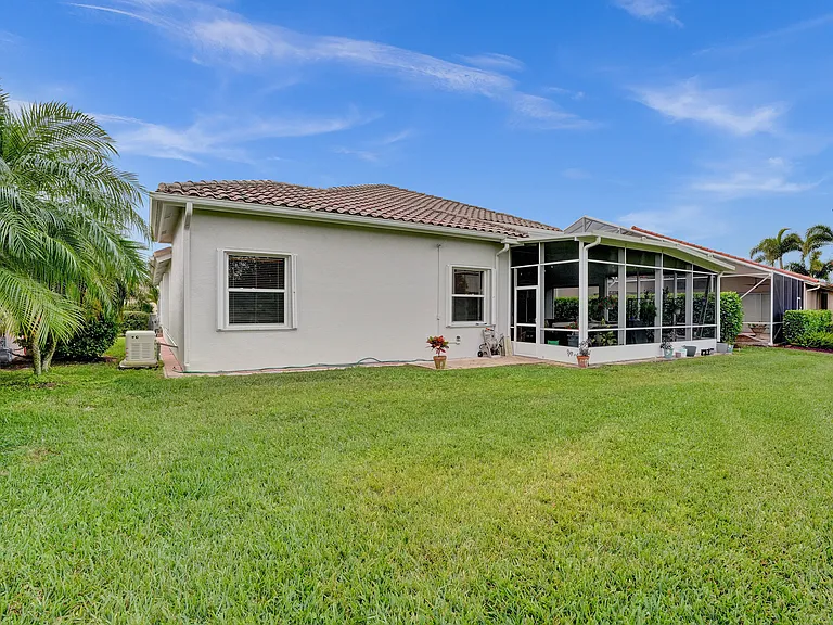 304 NW Bayside Ct — Photo 66
