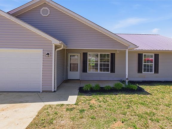 2nd image of 106 Duck Pond Ct