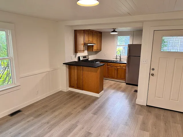 1 bed, $750 — Photo 3