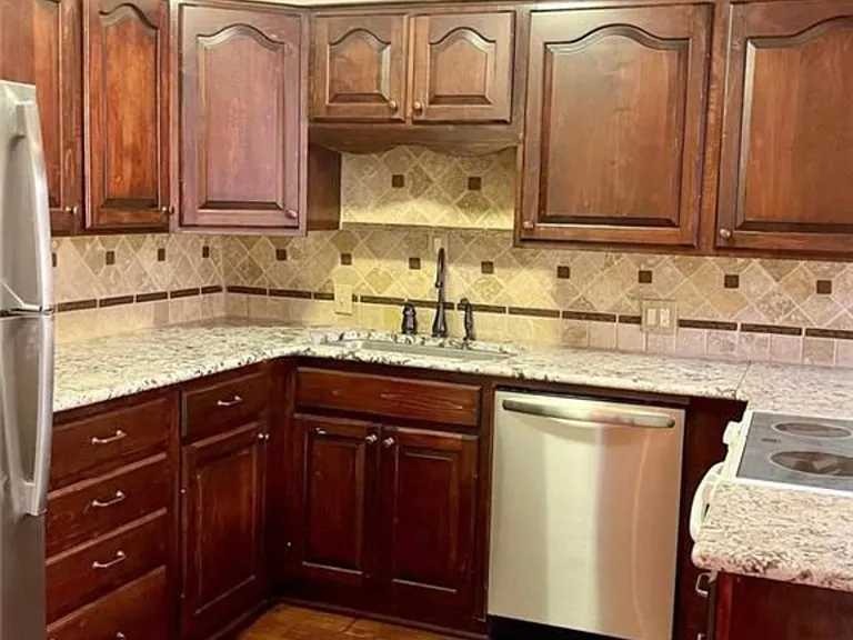 3200 Rim Cove Dr #131 — Photo 7
