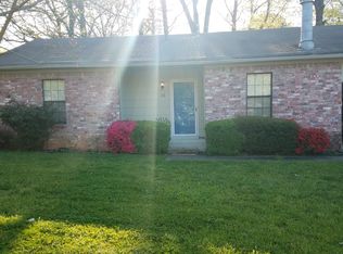 38 Point West Cir, Little Rock, AR 72211