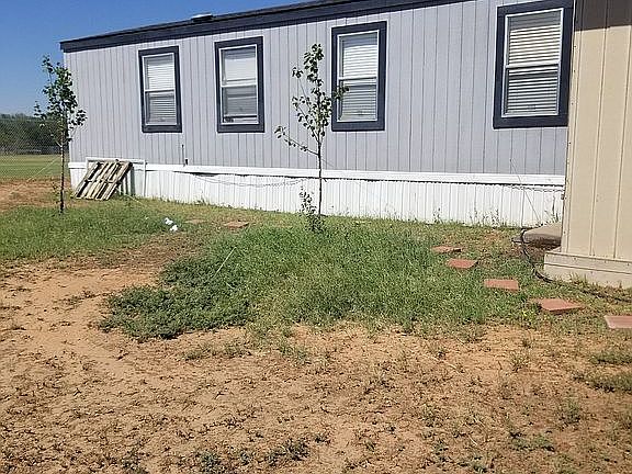 3rd image of 21 Paradise Ave