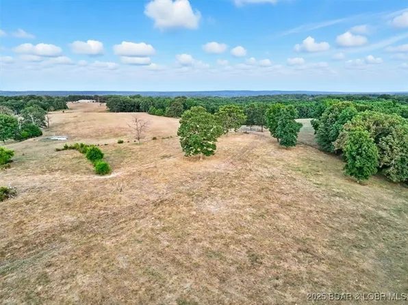 1108 Moreland Rd, Camdenton, MO 65020