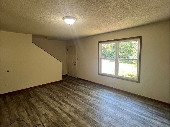 4th image of 2611 Stedman Dr