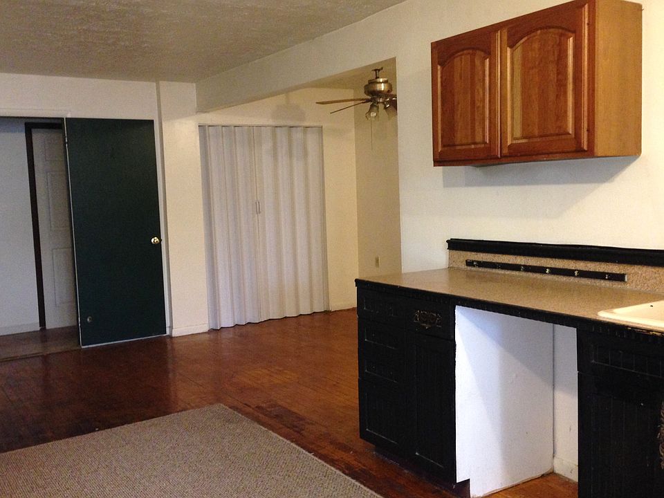 572 W Tuscarawas Ave Barberton OH Zillow