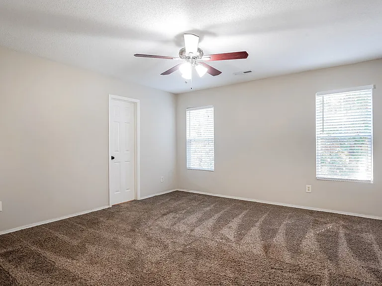 936 Mailwood Dr — Photo 10