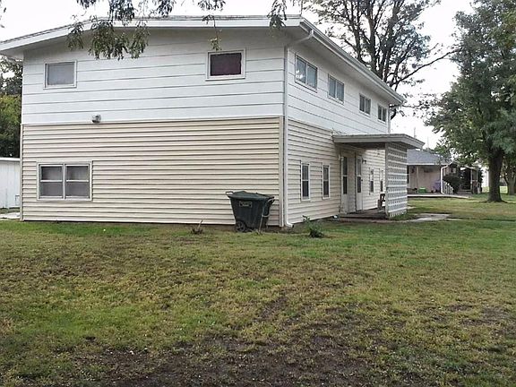 2nd image of 129 N Elevator St