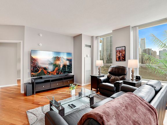 4th image of 600 N Kingsbury St APT 1411