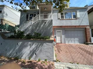 519 Locust St, Mount Vernon, NY 10552
