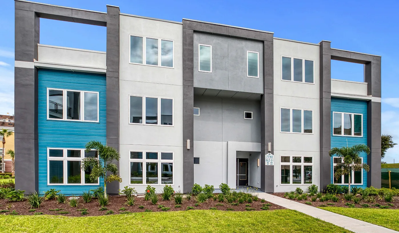 7740 Sandy Ridge Dr — Photo 1