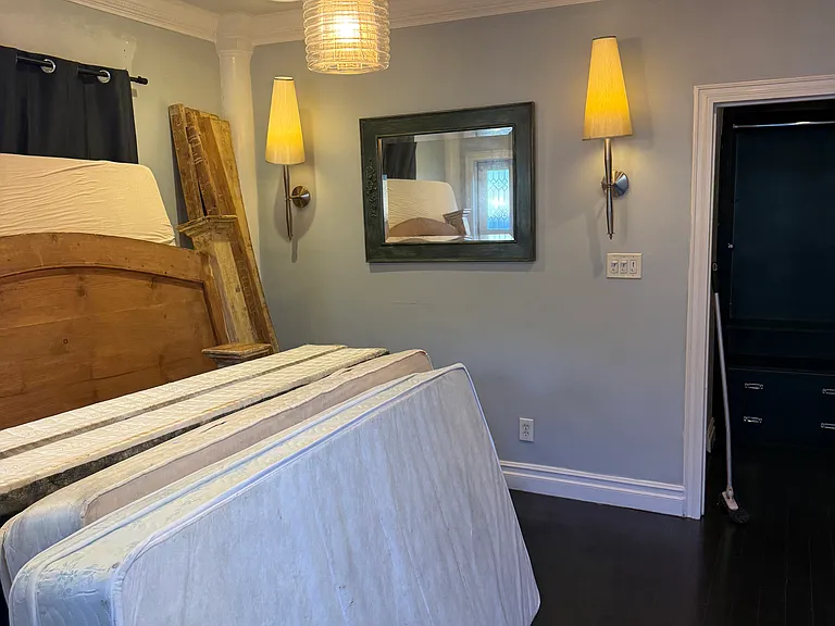 6087 Harold Way #1 — Photo 17