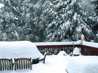 954 Crest Estates Dr, Lake Arrowhead, CA 92352