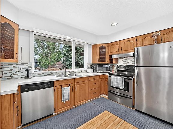3rd image of 1008 S Cantabrian Dr SW