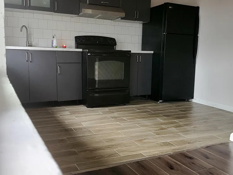1086 Clinton Rd — Photo 32