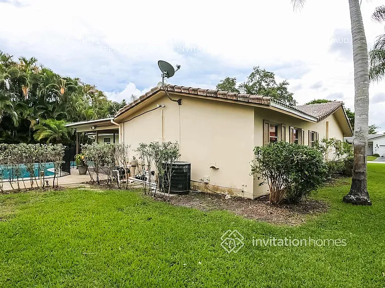 11090 Glenwood Dr — Photo 14