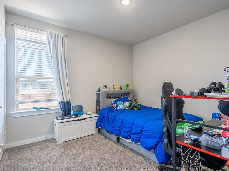 2306 Fortune Dr — Photo 16