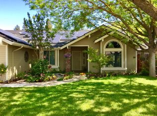 7550 N 8th St, Fresno, CA