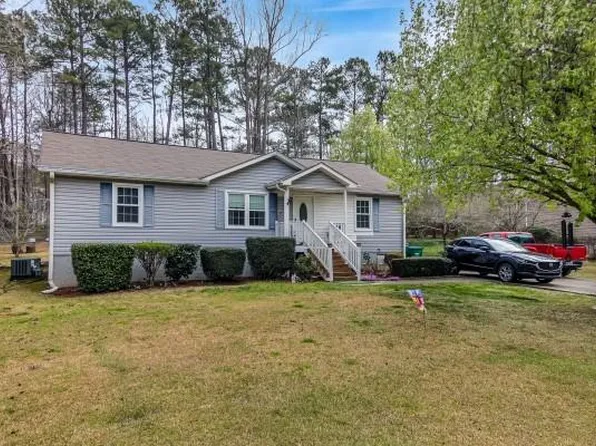 319 Dillon Dr, Douglasville, GA 30134