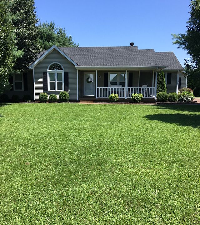 1st image of 110 Lamplighter Dr