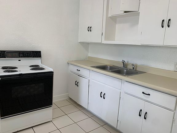 5th image of 1843 52nd St S