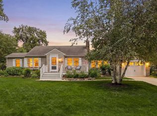 20600X Carson Rd, Excelsior, MN 55331