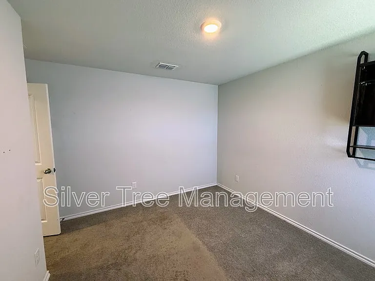 265 Olympia Marble Dr — Photo 10