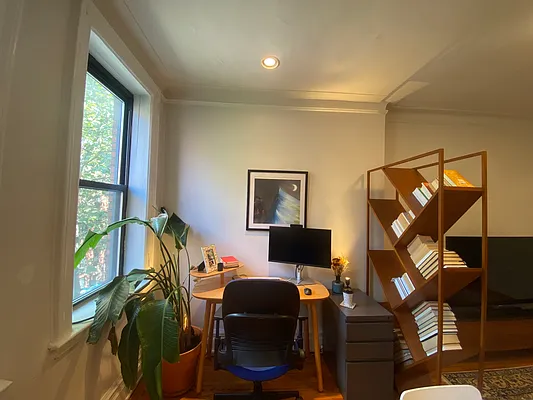 Rented by Avenues Real Estate | media 10